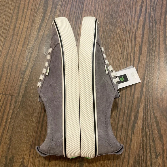 NEW Cariuma OCA Low Top Gray Suede Sneakers Women’s 10 Men’s 8.5 Lace Up Shoes - Picture 7 of 12